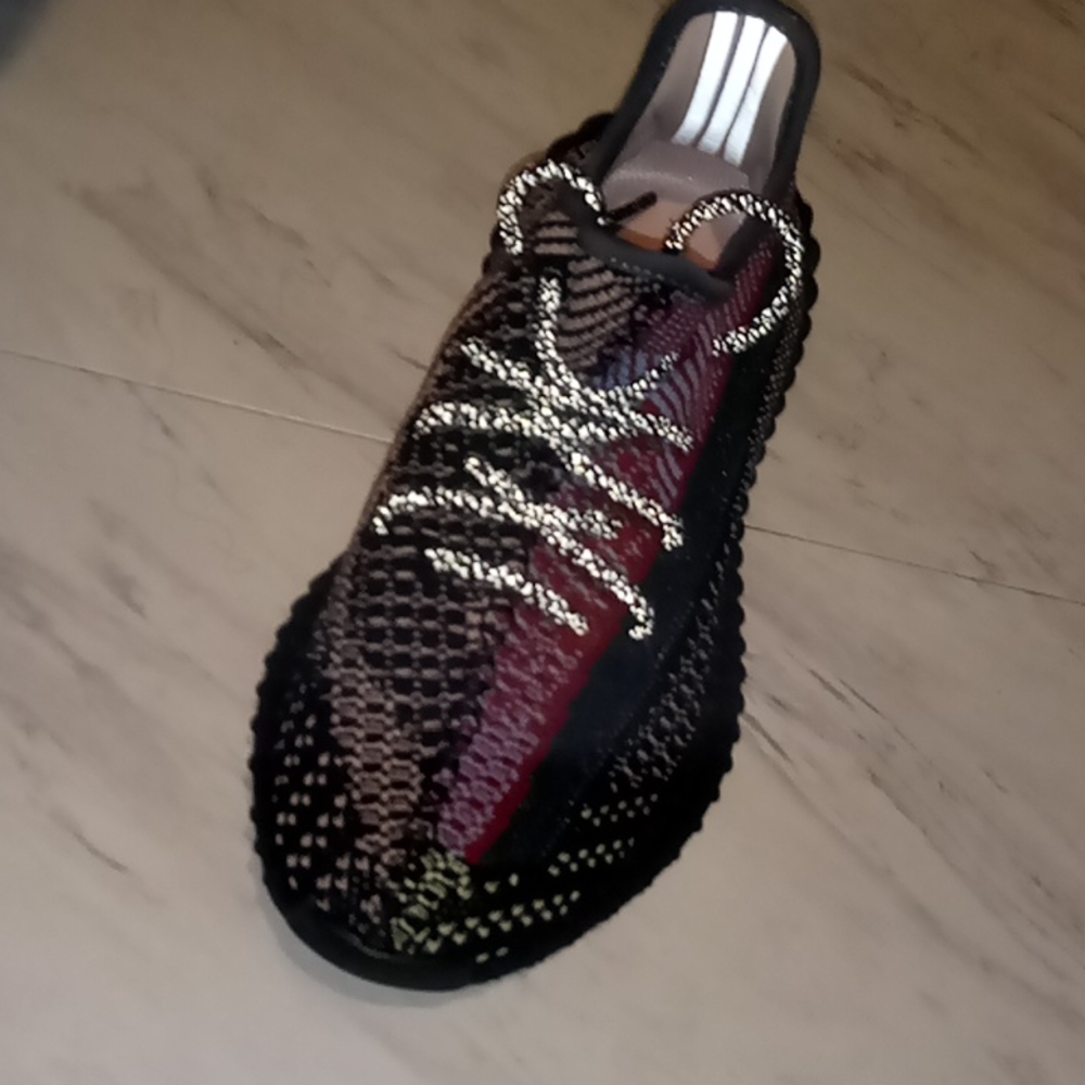 YEEZY 350 V2 reflective